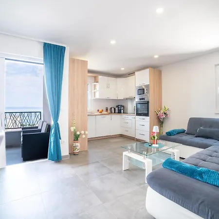 Blue Lagoon Sea View * Makarska