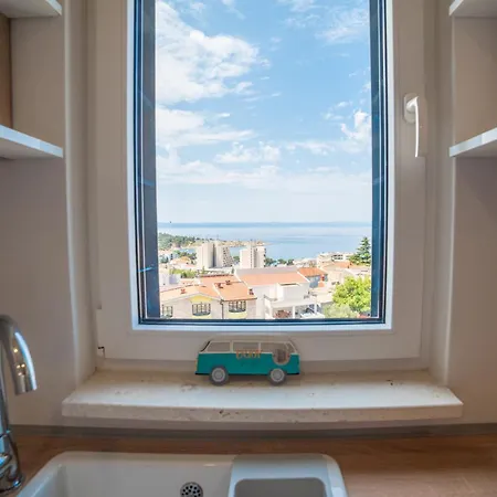 Blue Lagoon Sea View * 마카르스카