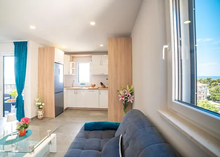 Blue Lagoon Sea View Μακάρσκα